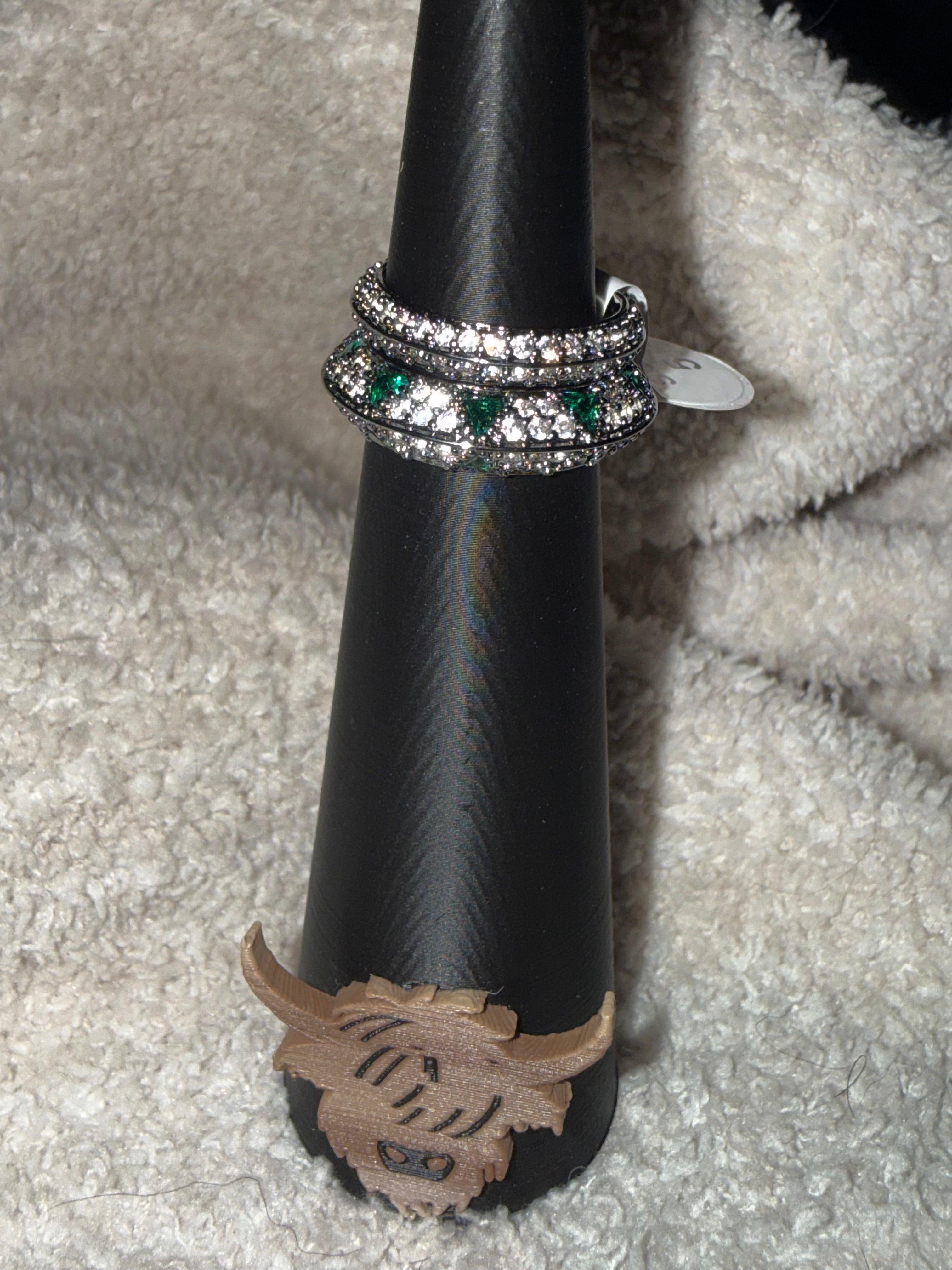 A Royal Touch - Size 5