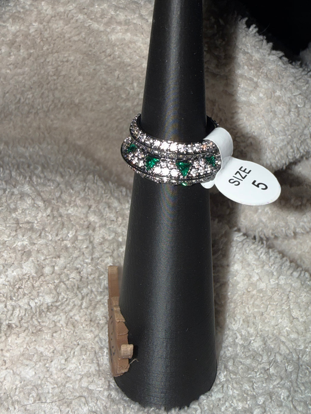 A Royal Touch - Size 5