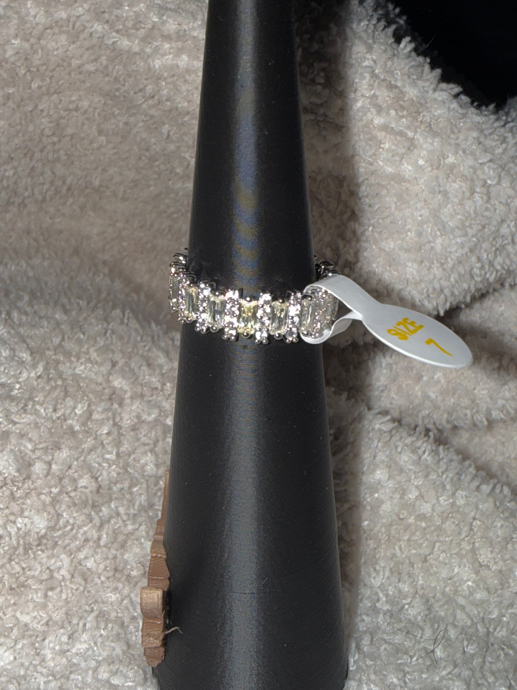 Call Me Stunning - Size 7