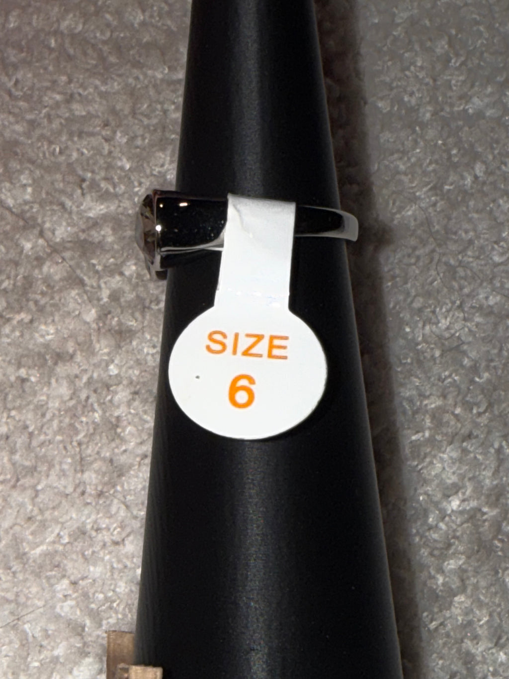 She’s Modern With a Twist - Size 6